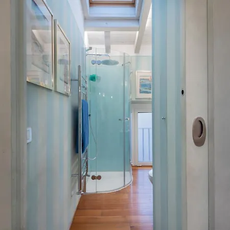 Fifty Eight Sforza Apartment Mailand